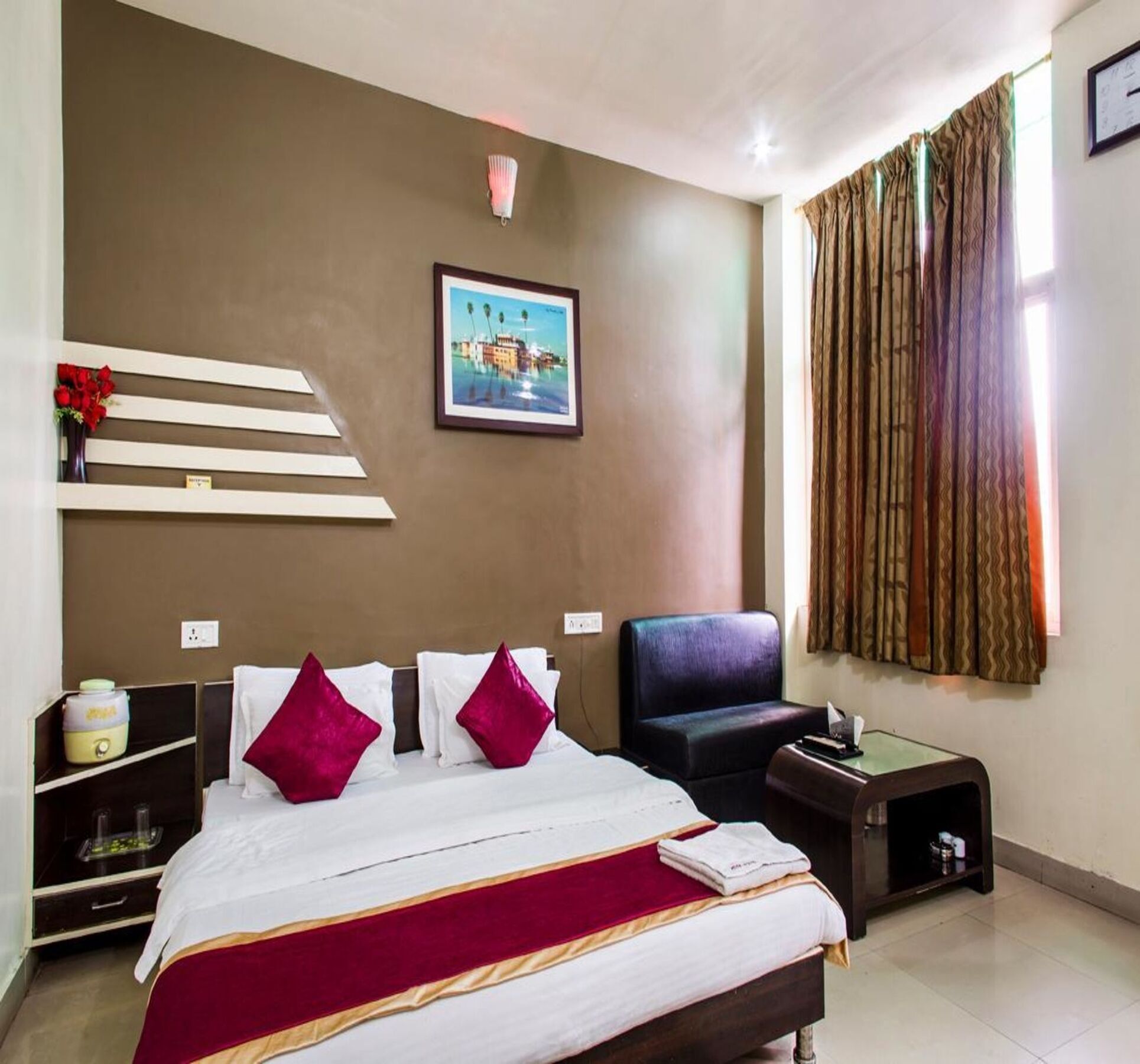 Oyo 2075 Hotel Kota Royal Buitenkant foto