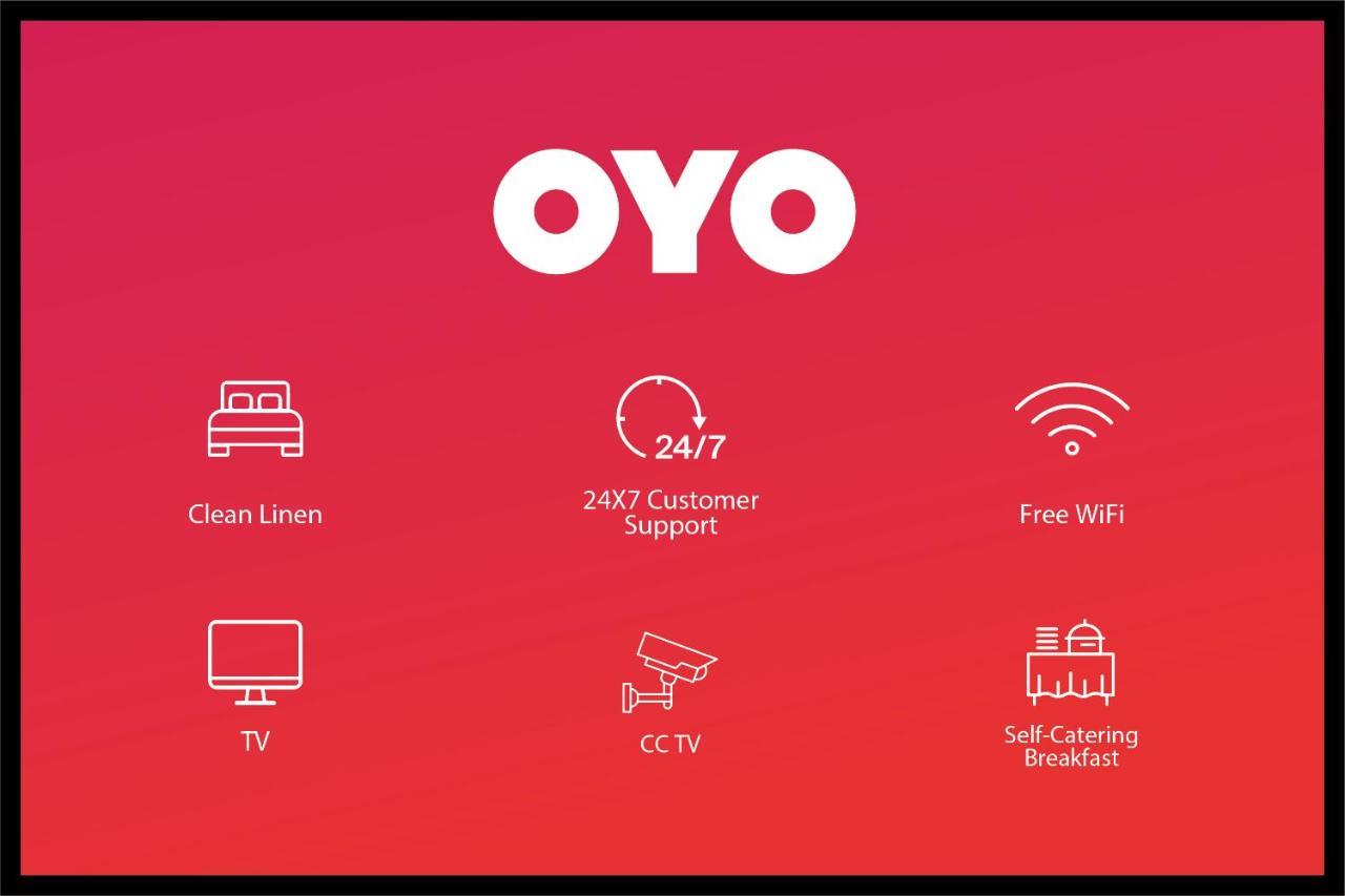 Oyo 2075 Hotel Kota Royal Buitenkant foto